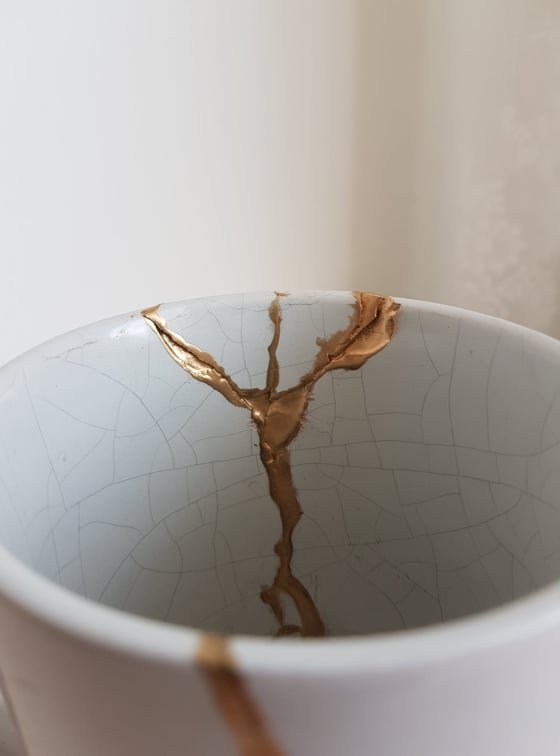 kintsugi mug art